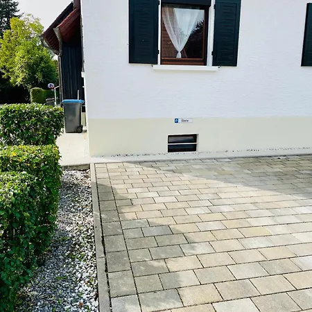 Appartement Kleine Ein Mit Gartenanlage